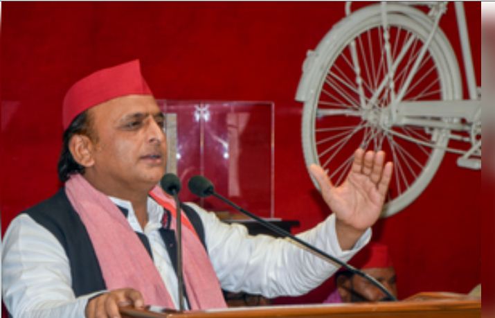 सरकार जिस दिन अपने को दोषी मानकर बदलाव लाएगी, उस दिन से सकारात्मक परिवर्तन दिखाई देंगे : अखिलेश यादव 