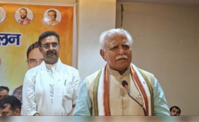 हरियाणा में कांग्रेस बाप-बेटे की पार्टी, दलित बहन का किया गया अपमान: मनोहर लाल खट्टर 