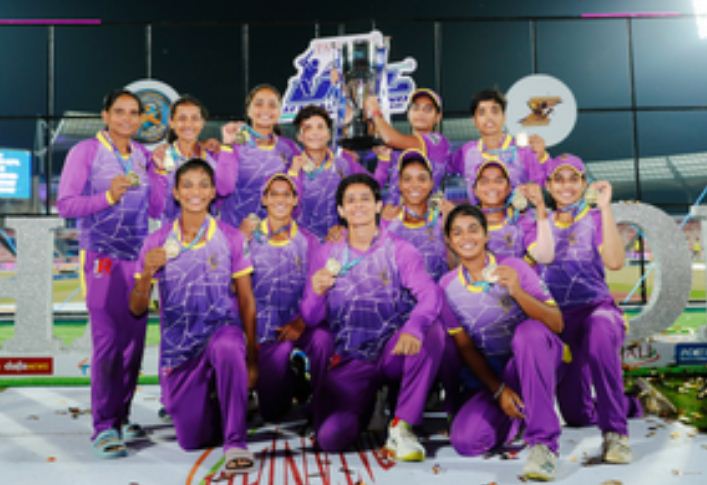 मसूरी थंडर्स महिला उत्तराखंड प्रीमियर लीग में बने चैंपियन 