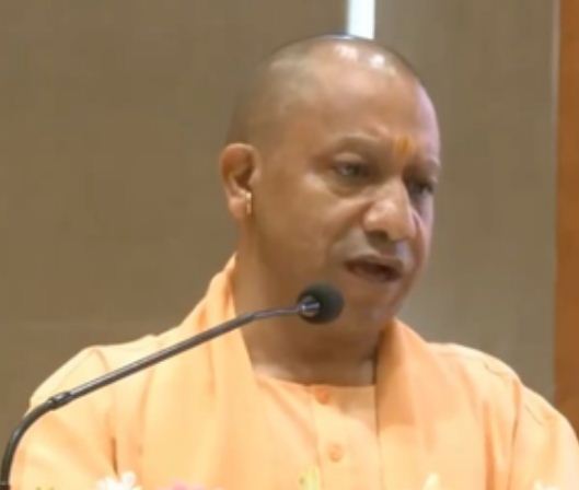 यूपी में फसल कटाई के दौरान राजस्व कर्मियों की अन्य ड्यूटी पर रोक, जिलाधिकारियों को निर्देश जारी 