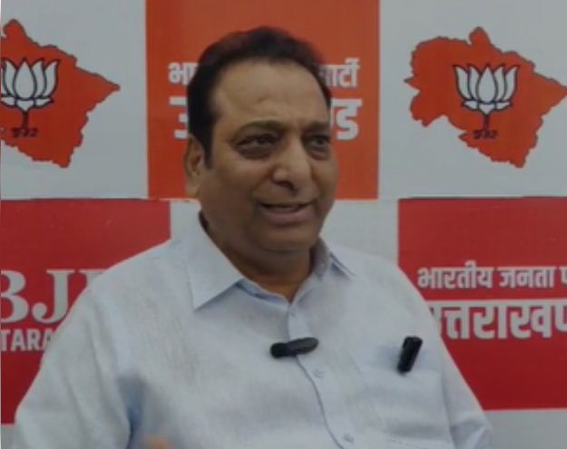 मेडिकल सीटों के बढ़ने से दूर होगी डॉक्टरों की कमी : विनोद चमोली