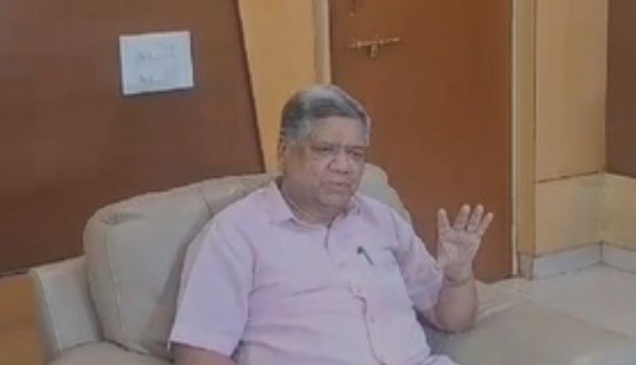 सीएम सिद्धारमैया इस्तीफा दें और जांच का सामना करें : जगदीश शेट्टर