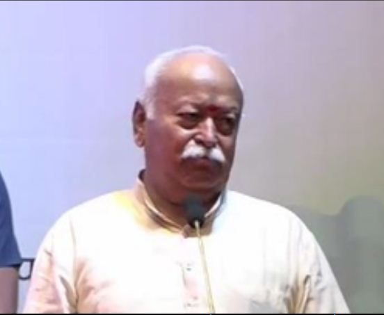हम बनते हैं, तो देश बनता है : मोहन भागवत