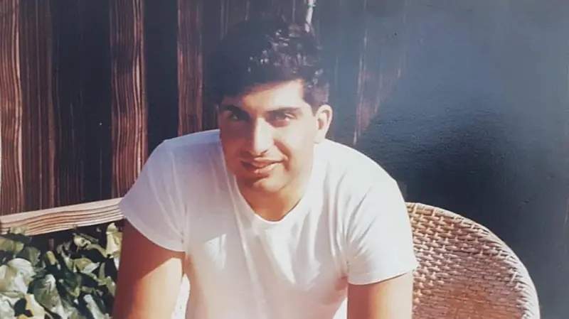 रतन टाटा: सादगी की मिसाल और दिखावे से दूर रहने वाले शख्स की पूरी कहानी