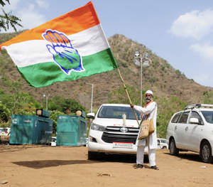 कांग्रेस जीता हुआ चुनाव हारी, टिकट बंटवारा, गुटबाजी और अति आत्मविश्वास पड़ा भारी!