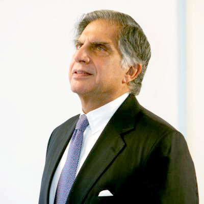 हमारे दौर के चर्चित संतों को शर्मिंदा करते रतन टाटा