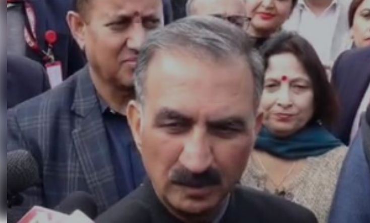 सीएम सुखविंदर सिंह सुक्खू ने प्राकृतिक आपदा पर आयोजित प्रदर्शनी का किया अवलोकन