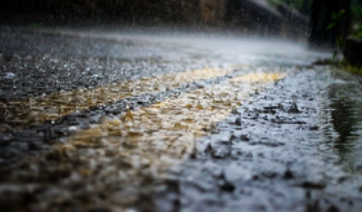 भारी बारिश के बीच दक्षिणी तटीय आंध्र प्रदेश के लिए आईएमडी ने जारी की चेतावनी 