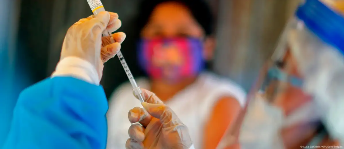 भारत में क्यों बढ़ने लगे हैं 'गलाघोटू' डिप्थीरिया के मामले?