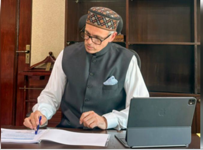 जम्मू-कश्मीर कैबिनेट से राज्य का दर्जा बहाल करने का प्रस्ताव पारित 