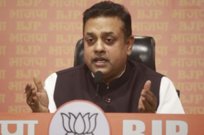 संबित पात्रा ने सीएम बंगले को लेकर केजरीवाल पर साधा निशाना, बोले- शहंशाह आलम व जहांपनाह तक भी इससे रहे होंगे महरूम 