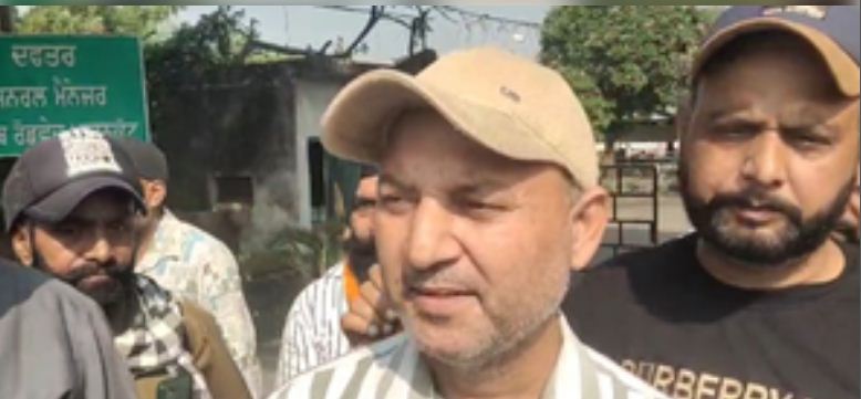 पंजाब : आप ने पूरा नहीं किया चुनावी वादा, आक्रोशित कर्मचारियों का विरोध-प्रदर्शन 