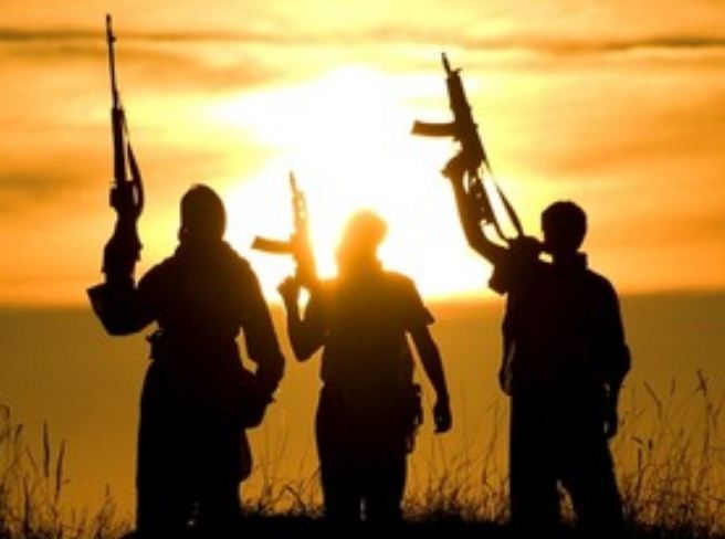 जम्मू-कश्मीर : आतंकवादी हमले में प्रवासी मजदूर घायल 