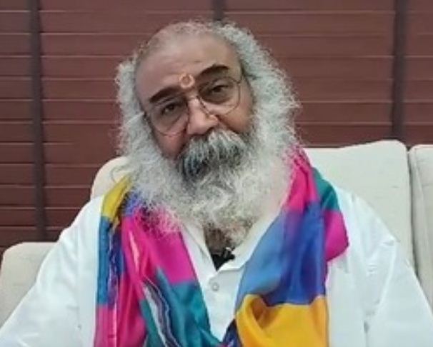 कांग्रेस को अपना 'दफ्तर' और  'झंडा' भी 'सपा' को सौंप देना चाहिए : प्रमोद कृष्णम