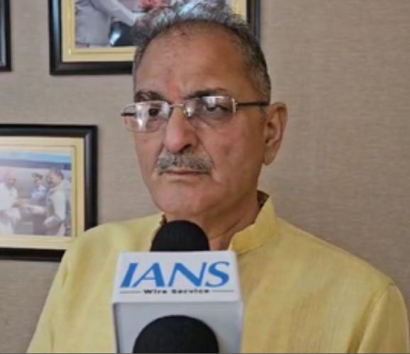 जम्मू-कश्मीर के माहौल को जानबूझकर किया जा रहा खराब : कविंदर गुप्ता 