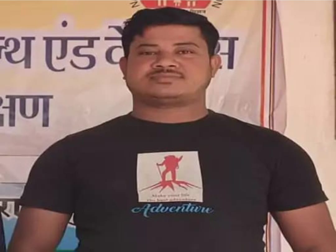 चपरासी ने थाने में लगाई फांसी चपरासी ने थाने में लगाई फांसी