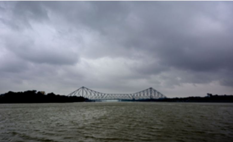 भारी बारिश को छोड़कर, पश्चिम बंगाल में चक्रवात 'दाना' का प्रभाव हुआ कम 