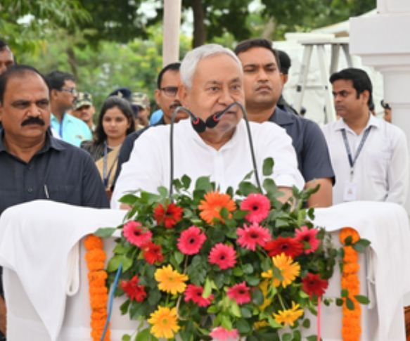 राजगीर में विश्व शांति स्तूप के 55वें वार्षिक समारोह में शामिल हुए सीएम नीतीश कुमार