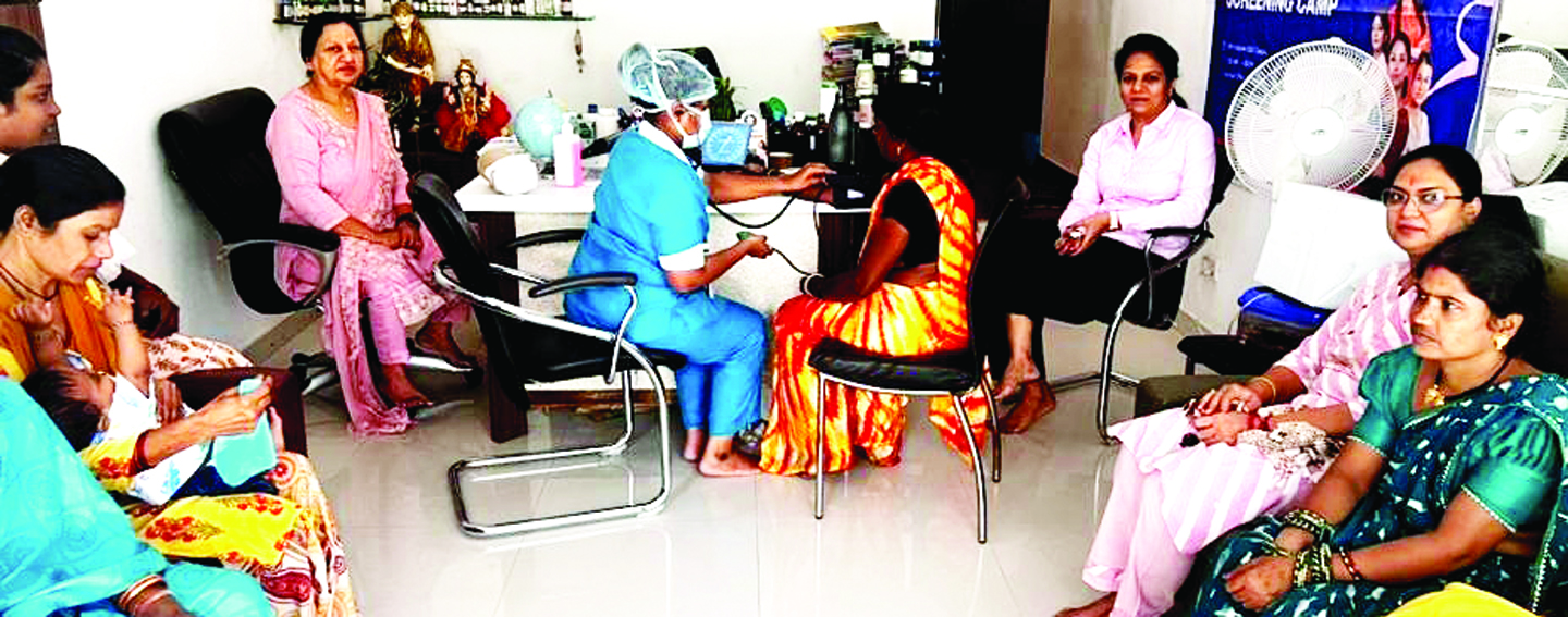 महिला चेंबर-एमएमआई का होम्योपैथिक क्लिनिक में स्तन कैंसर जागरूकता शिविर
