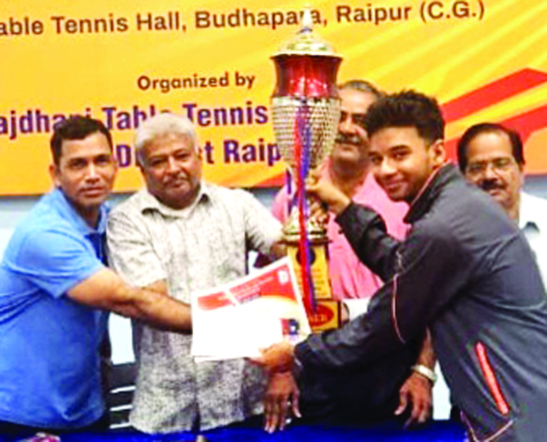 स्व. ज्ञानचंद लुनिया स्मृति टेबल टेनिस प्रतियोगिता में एंड्रयू, सुरभि, कवीश और लावण्या रहे विजेता