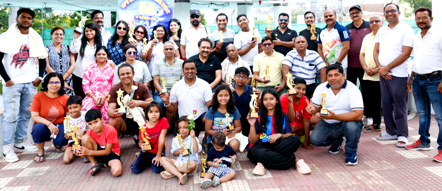 व्हीआईपी स्विमिंग स्पर्धा में 40 से ज्यादा हुए शामिल व्हीआईपी स्विमिंग स्पर्धा में 40 से ज्यादा हुए शामिल