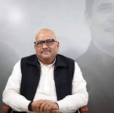 उत्तर प्रदेशः पुलिस की पिटाई से जान गंवाने वाले युवक के परिजनों ने कांग्रेस अध्यक्ष से मुलाकात की