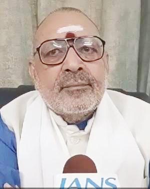 असदुद्दीन ओवैसी को सिर्फ जिन्ना की याद आती है: गिरिराज सिंह