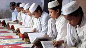 मदरसों में पढ़ने वाले छात्रों के लिए मुख्यधारा में आने के रास्ते बंद नहीं होते : मुस्लिम धर्म गुरु मदरसों में पढ़ने वाले छात्रों के लिए मुख्यधारा में आने के रास्ते बंद नहीं होते : मुस्लिम धर्म गुरु