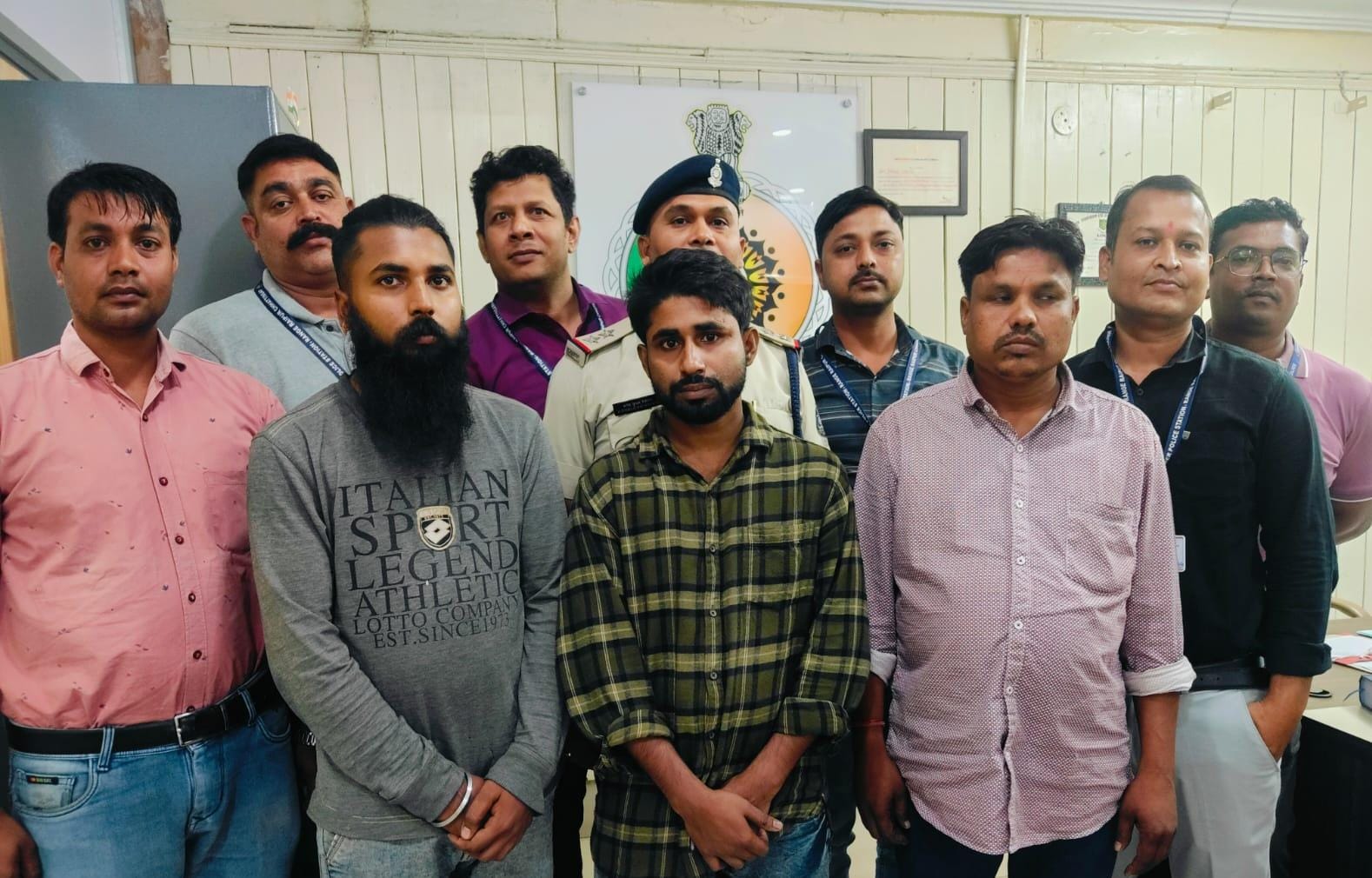 ढाई करोड़ के 4 साइबर ठग को जेल, 84 लाख होल्ड ढाई करोड़ के 4 साइबर ठग को जेल, 84 लाख होल्ड
