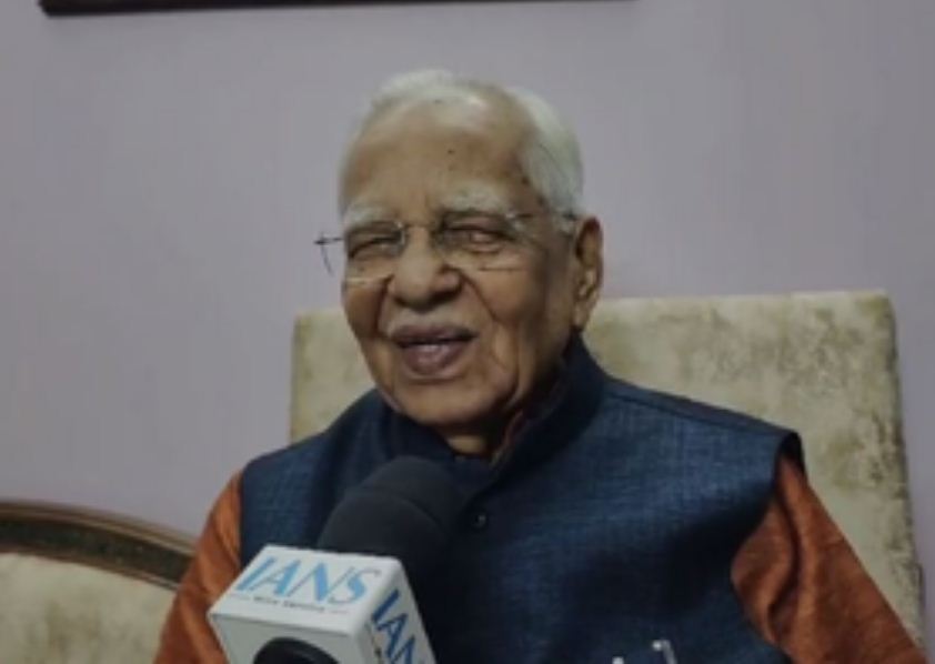 महाराष्ट्र का मौजूदा राजनीतिक माहौल भाजपा और महायुति के पक्ष में: राम नाइक