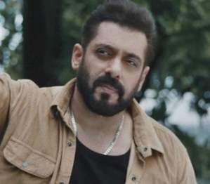 बिग बॉस 18 के मंच पर सलमान खान ने पुराने दिनों को किया याद, माना जो किया वो ठीक नहीं था