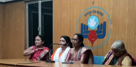 रेडी टू ईट संघ ने राजवाड़े से काम वापस मांगा