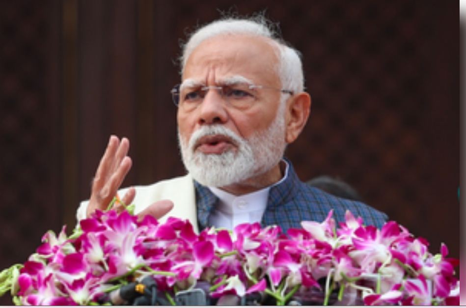 देश के संविधान की 75वीं वर्षगांठ, पीएम मोदी समेत दिग्गजों ने दी शुभकामनाएं