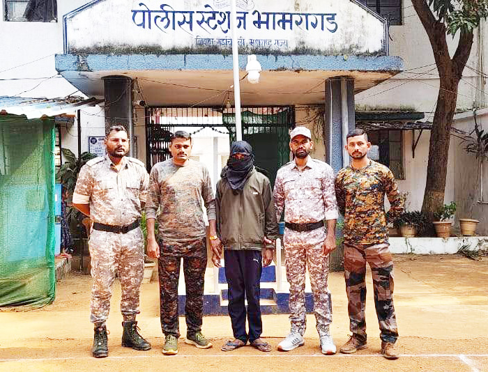 पुल उड़ाने विस्फोटक रखने का आरोपी गिरफ्तार