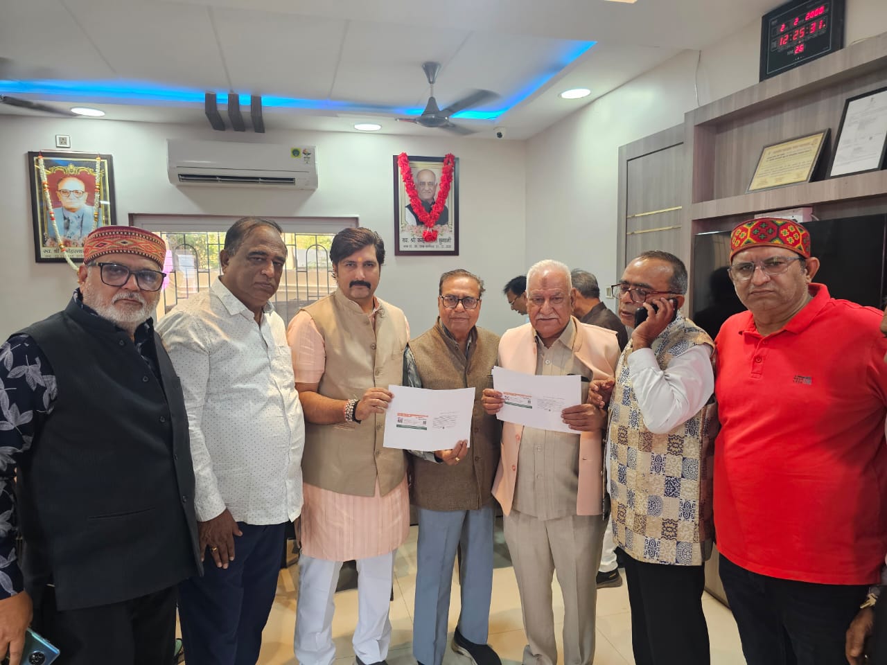 70 वर्ष के बुजुर्गो को 5 लाख का मुफ्त इलाज दिलाने, भारतीय सिंधु सभा ने लगाया कैंप