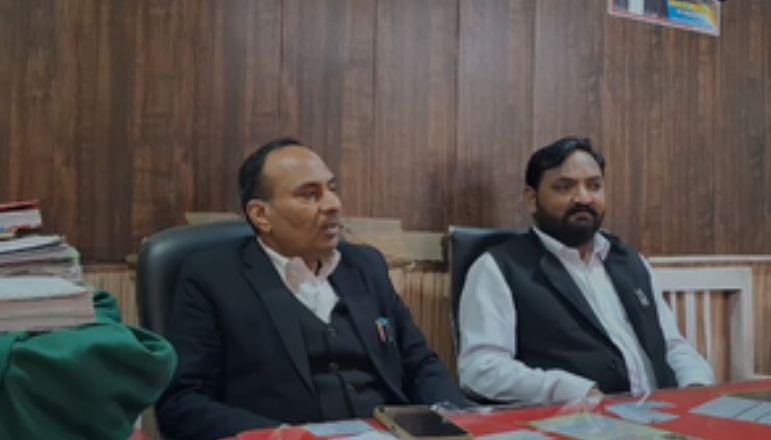 इटावा बार काउंसिल ने वकीलों से मांगा आपराधिक रिकॉर्ड का विवरण