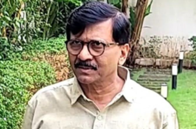 संजय राउत ने संभल हिंसा के लिए सुप्रीम कोर्ट को ठहराया जिम्मेदार, कहा- चंद्रचूड़ के फैसले से देश में लगी आग 