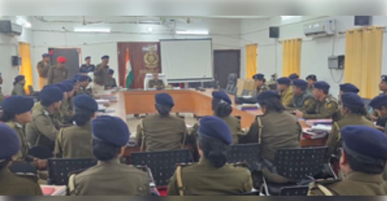 माेतिहारी पुलिस का 'ऑपरेशन क्लीन', 30 दिनों में 26 इनामी अपराधियों ने किया आत्मसमर्पण, 28 हुए गिरफ्तार