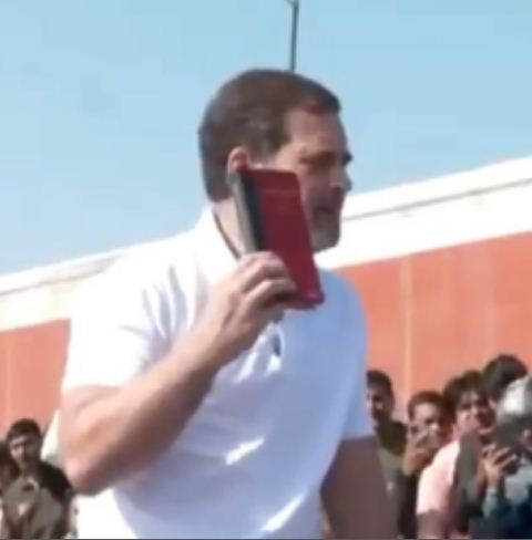 संभल जाना मेरा अधिकार, मुझे जाने से रोकना संविधान के खिलाफ : राहुल गांधी 