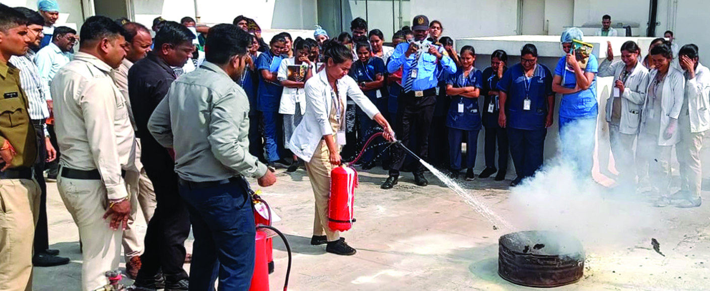 अग्नि सुरक्षा प्रशिक्षण और कोड रेड मॉक ड्रिल रामकृष्ण केयर हॉस्पिटल में सफल अग्नि सुरक्षा प्रशिक्षण और कोड रेड मॉक ड्रिल रामकृष्ण केयर हॉस्पिटल में सफल