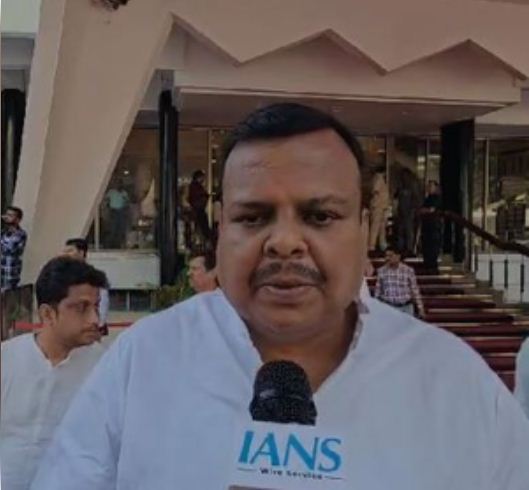 महाविकास अघाड़ी के अस्तित्व पर सवाल उठा तो ईवीएम को दोष दे रहे हैं : संजय उपाध्याय 