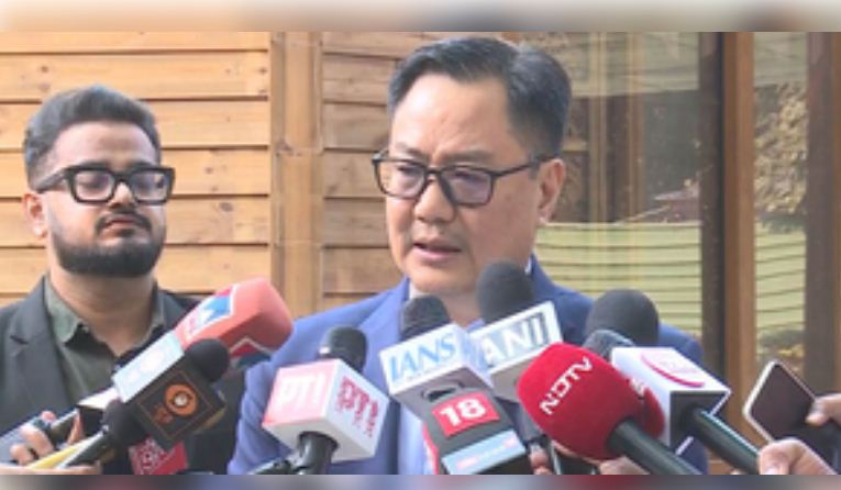 विदेशी ताकतों के साथ मिलकर भारत के खिलाफ काम करने वालों को गंभीरता से लिया जाएगा : किरेन रिजिजू 