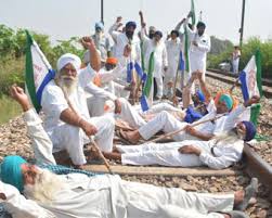पंजाब में किसानों का तीन घंटे का ‘रेल रोको’ प्रदर्शन शुरू