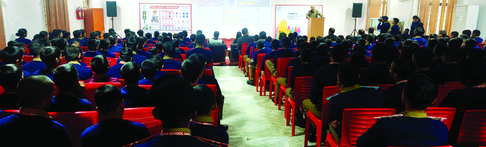 होंडा सडक़ सुरक्षा जागरूकता अभियान में 2100 विद्यार्थियों ने मिलाया जिम्मेदार राइडिंग से हाथ होंडा सडक़ सुरक्षा जागरूकता अभियान में 2100 विद्यार्थियों ने मिलाया जिम्मेदार राइडिंग से हाथ