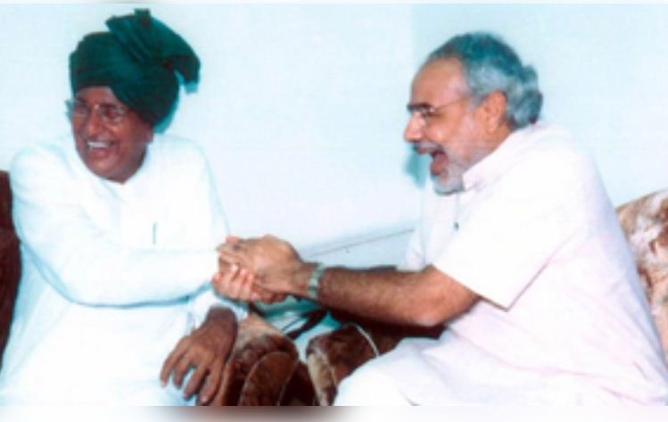 पीएम मोदी समेत कई नेताओं ने ओम प्रकाश चौटाला के निधन पर जताया दुख 