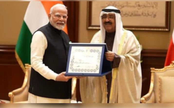 कुवैत ने प्रधानमंत्री मोदी को दिया अपना सर्वोच्च सम्मान 'द ऑर्डर ऑफ मुबारक अल कबीर' 