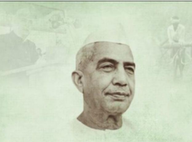 मल्लिकार्जुन खड़गे समेत कई नेताओं ने पूर्व पीएम चौधरी चरण सिंह को उनकी जयंती पर किया याद 