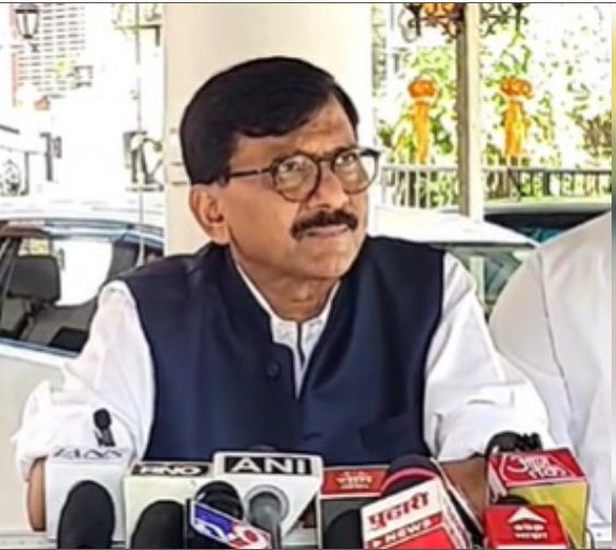 अटल जी दूसरे नेहरू, राजधर्म का पालन करना कोई उनसे सीखे : संजय राउत