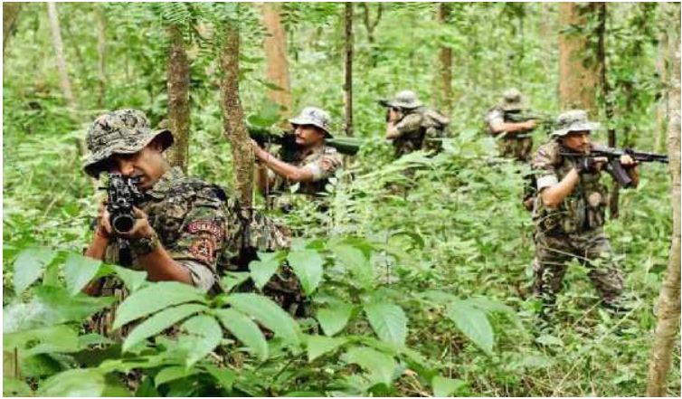 दो हजार नक्सली, और 50 हजार सुरक्षाबलों के बीच लड़ाई निर्णायक मोड़ पर