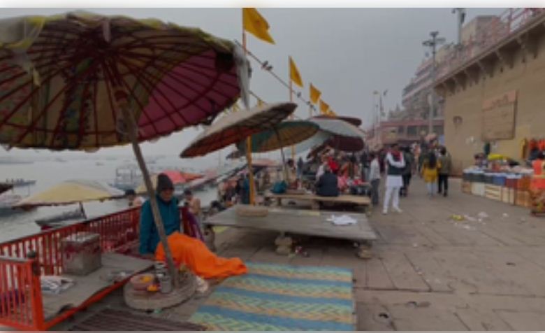 वाराणसी में बारिश ने बढ़ाई ठंड, मौसम विभाग ने जारी किया अलर्ट